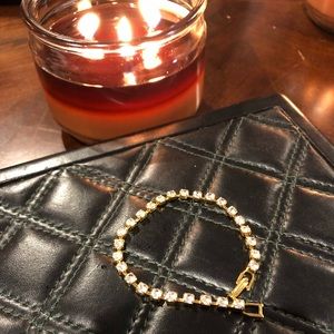 Gold and rhinestone bracelet 8 inches